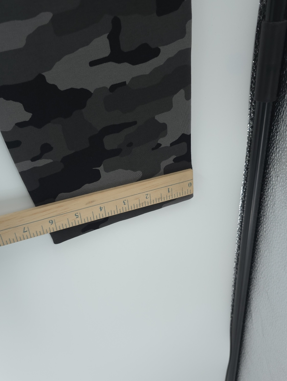 Duluth Trading Co Straight Leg Pull-On Pants Camo Print Pockets Active Camping - Picture 11 of 12